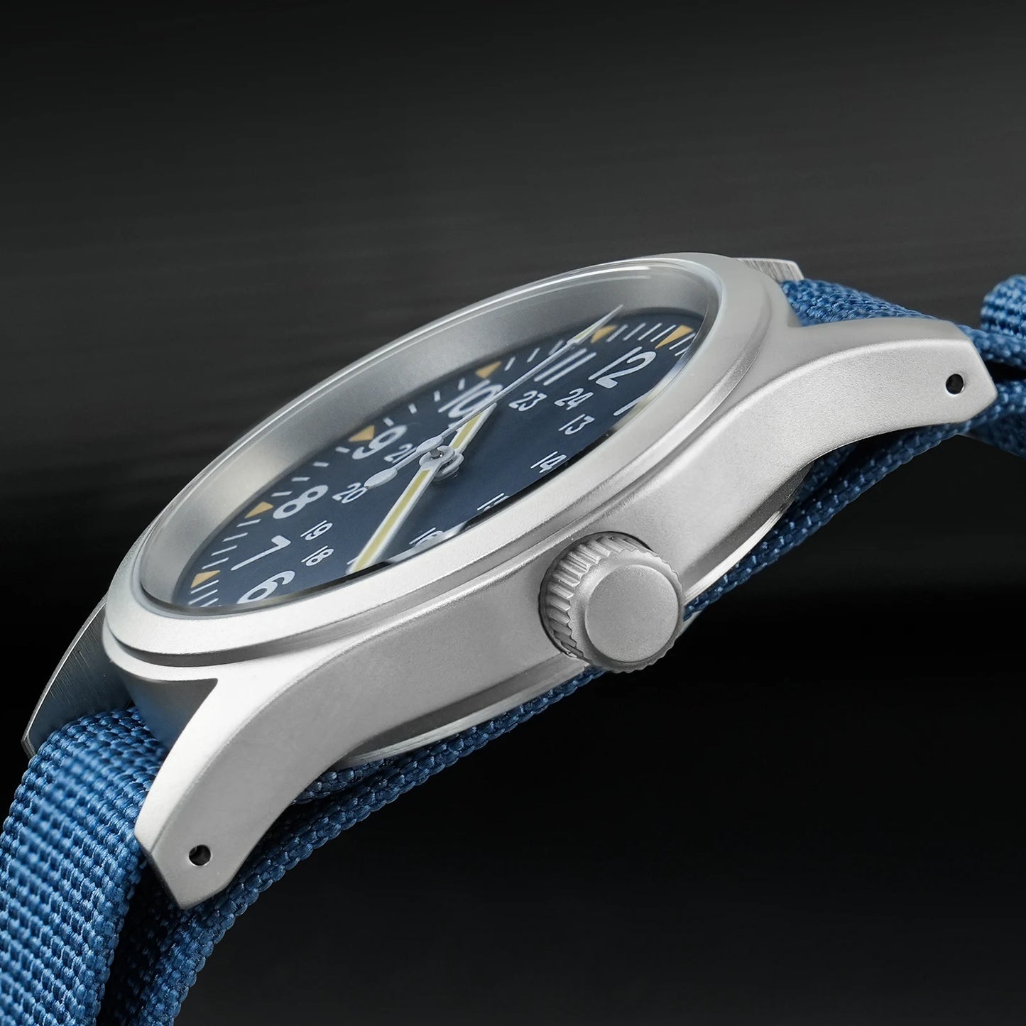 Militado ML05 38mm Military Field Watch - Sweep Quartz Movement Domed Sapphire Crystal 100M Waterproof Super Luminous Nylon Band Watch for Men
